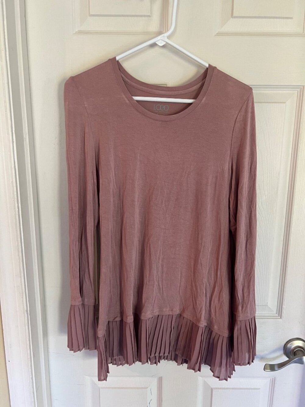 LOGO Lori Goldstein Tunic Mauve Logo Long sleeve Pleated Hem Top Knit Shirt M - Picture 1 of 8